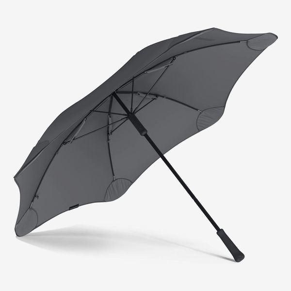 Stay Dry and Stylish: Large Umbrellas for Rain in Focus