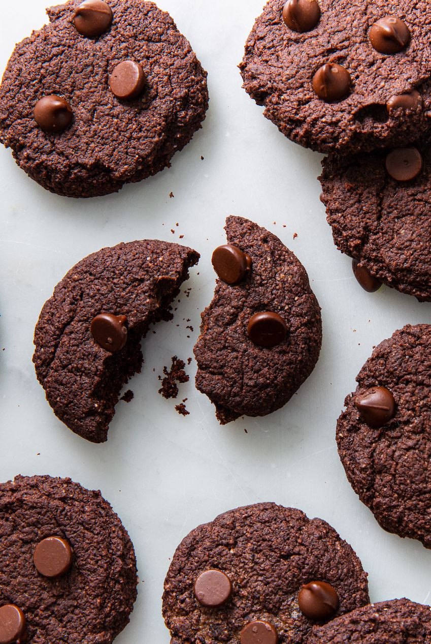 chocolate fudge keto cookies